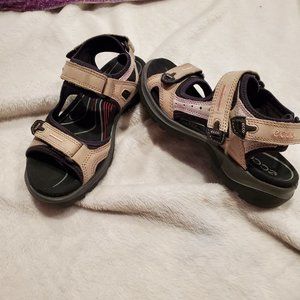 Ecco sandal, Size 6 (37)